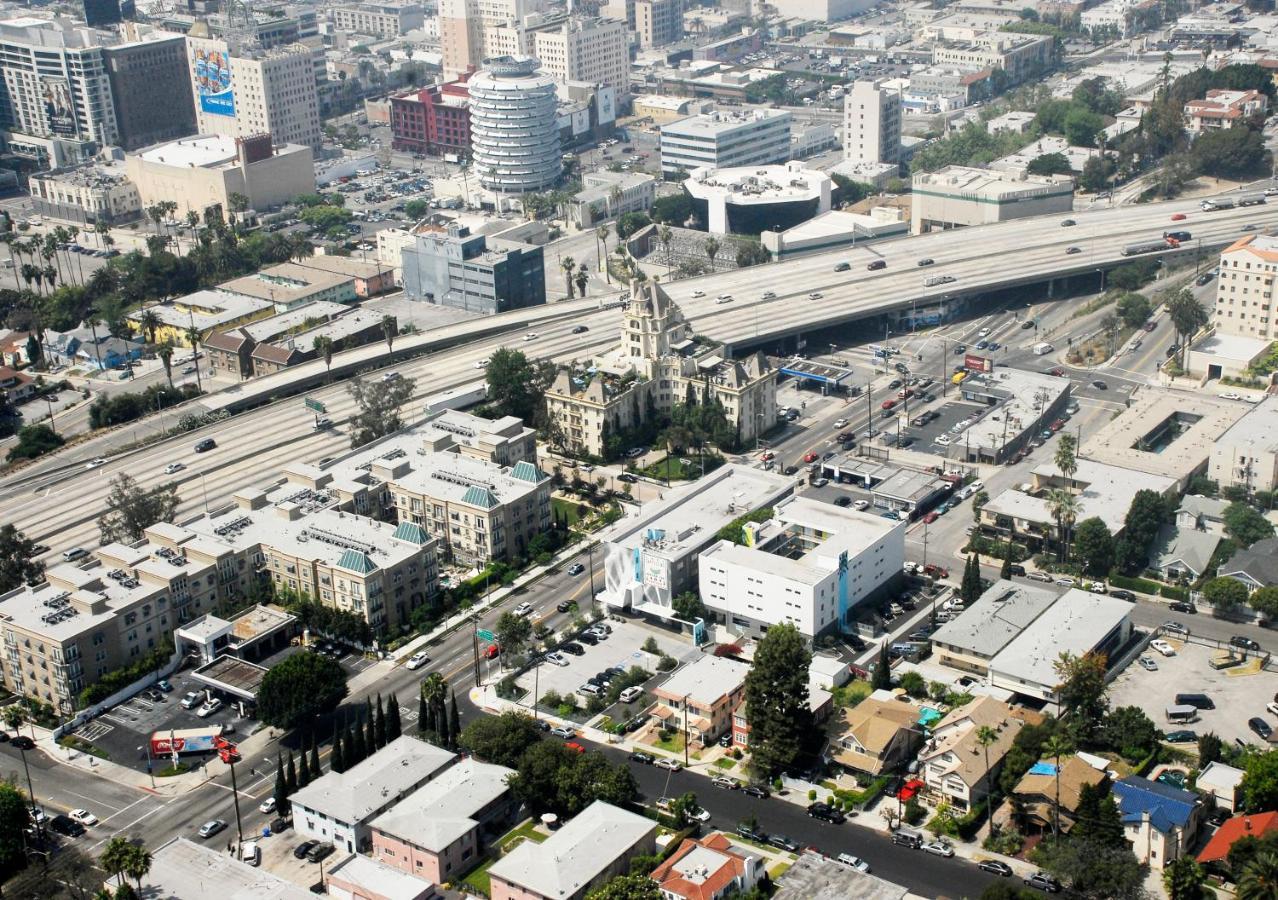 The Hollywood Franklin Near Universal Los Angeles