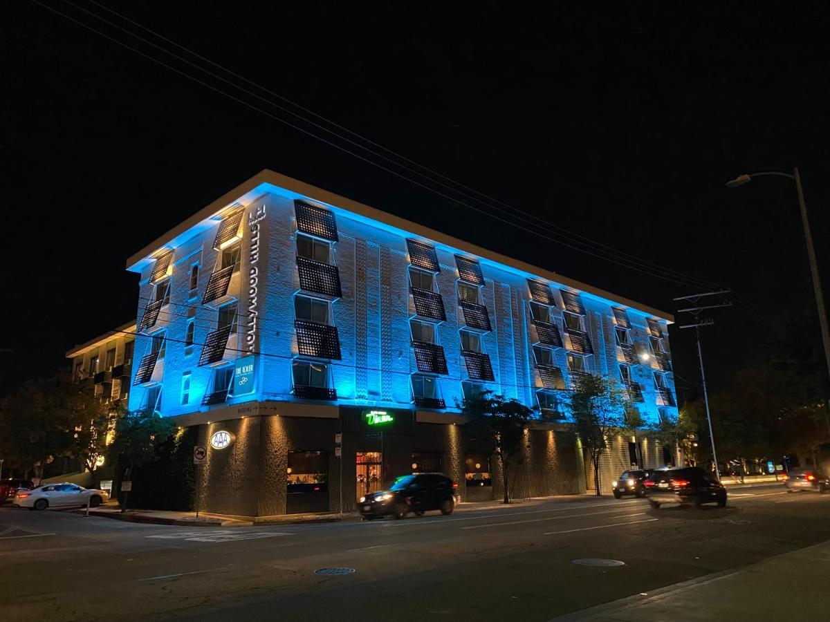The Hollywood Franklin Near Universal 3*