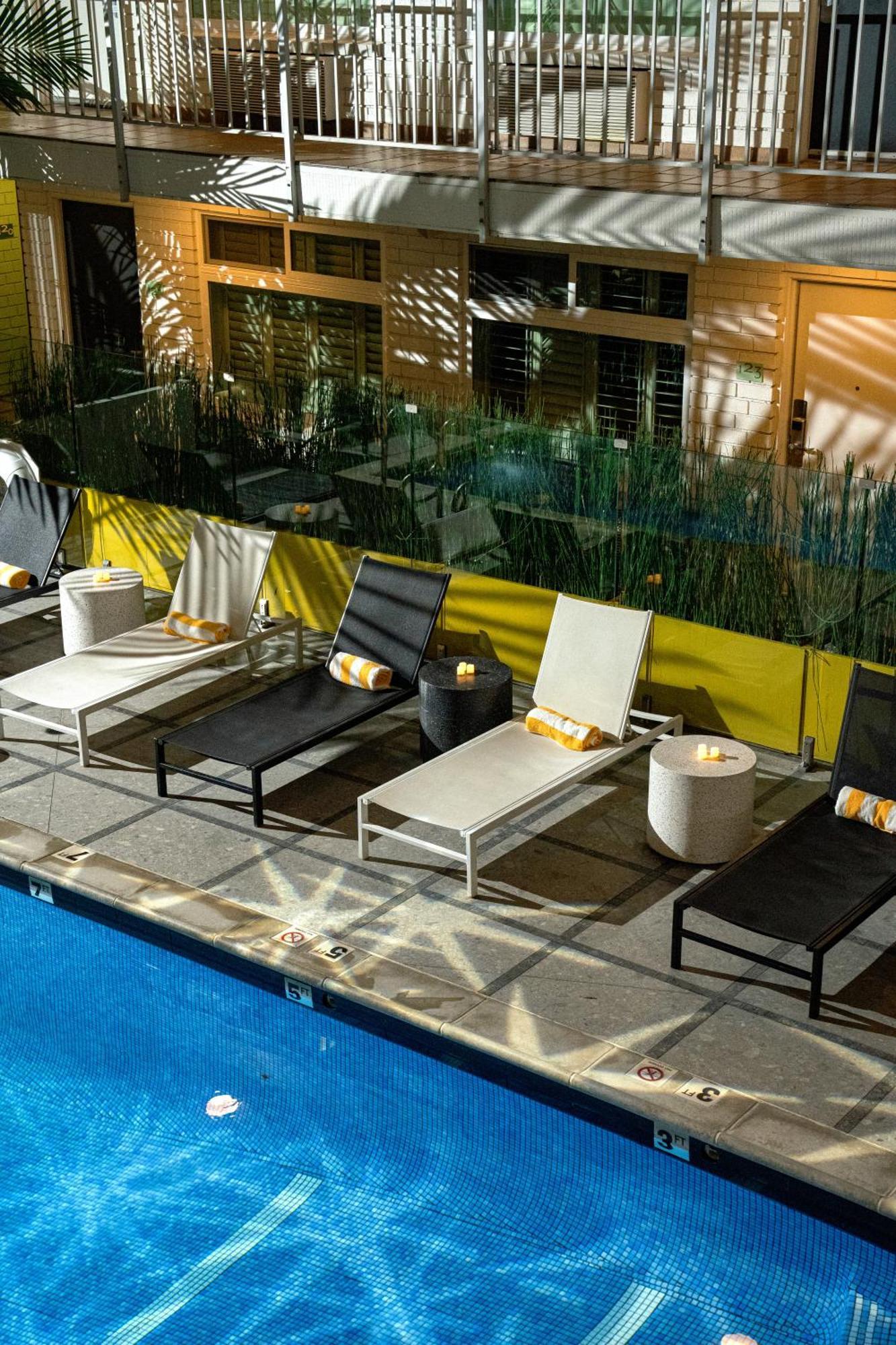 The Hollywood Franklin Near Universal Hotel 3*