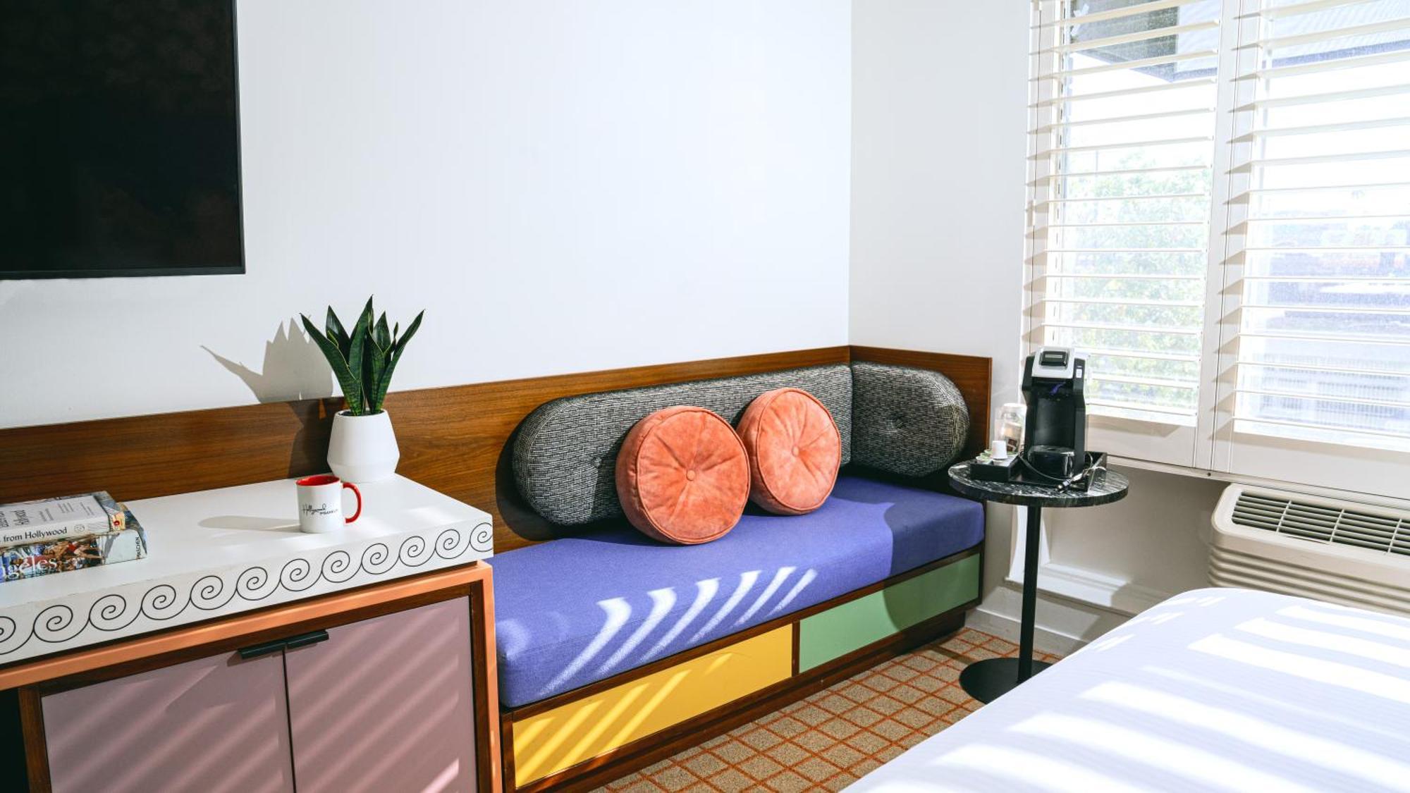 Hotel The Hollywood Franklin Near Universal Los Angeles